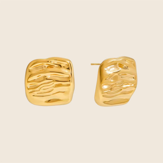 Pendientes Cuadrados Dorados Texturizados — Acero Inoxidable