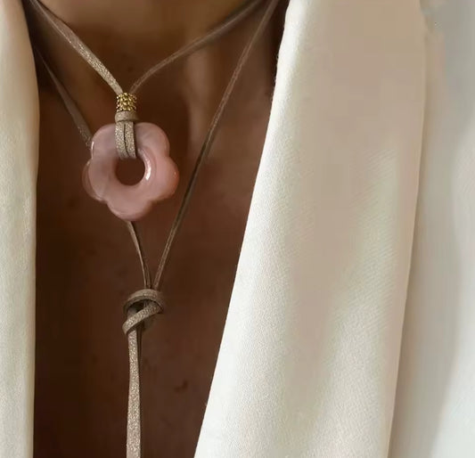 Collar Flor Cerámica Lazo Seda