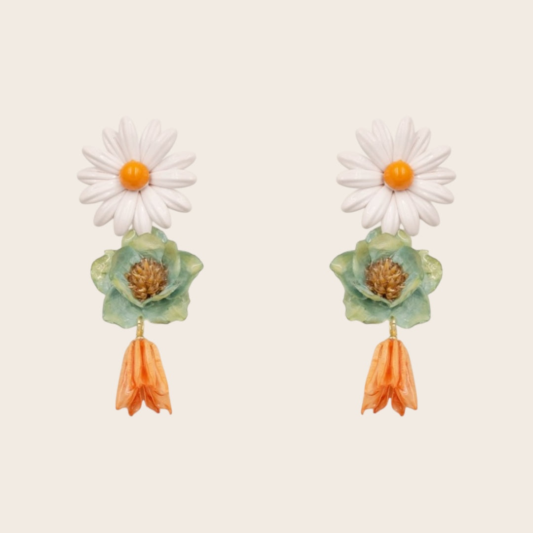 Pendientes Flor Margarita y Campanilla Naranja | Hechos a mano | Bañados en oro