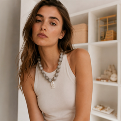 Collar Gris Pez Blanco