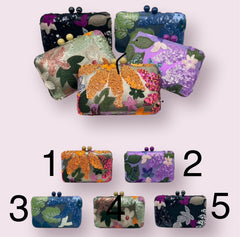 CLUTCH BLOOM BORDADOS