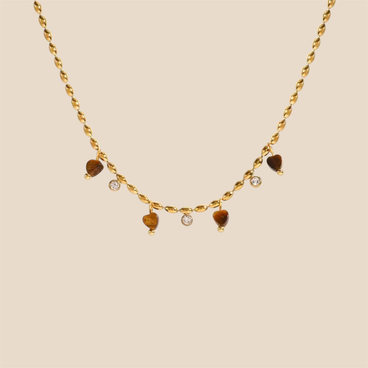 Collar Corazones Dorados con Brillantes — Acero Inoxidable