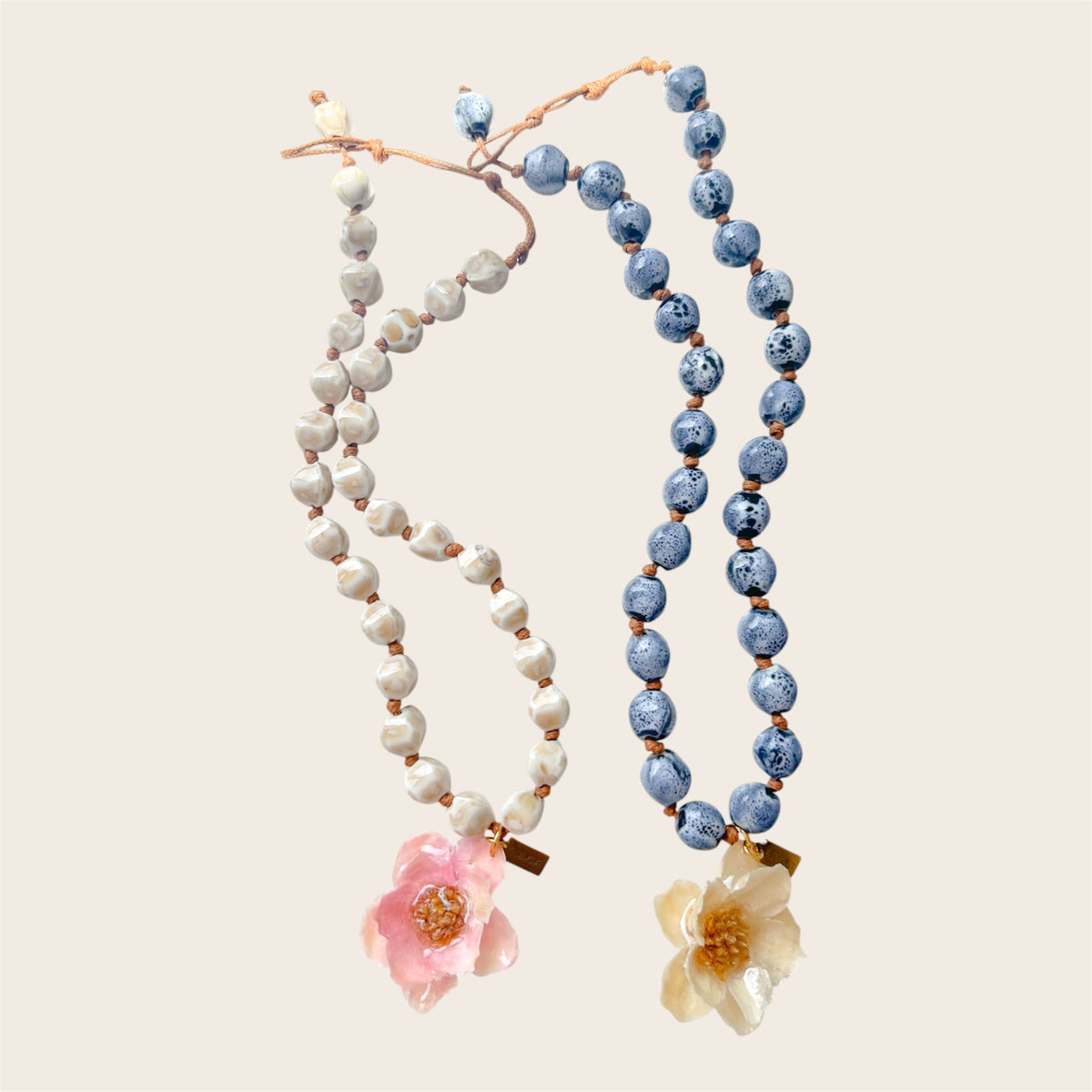 Collar Bloom