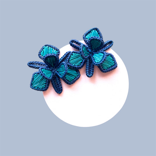 MODELO FLORA AZUL