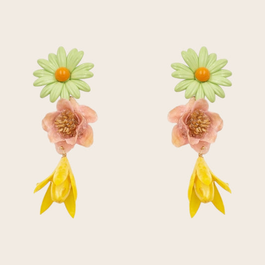 Pendientes Flor Margarita y Campanilla Amarilla | Hechos a mano | Bañados en oro