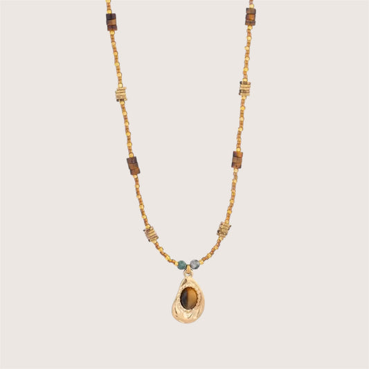Collar Dorado con Cuentas y Colgante Piedra Natural Acero