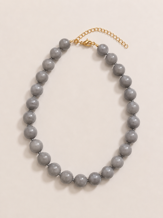 Collar Aura de Cuentas Marmoleadas Gris