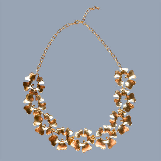 COLLAR MAGNOLIA