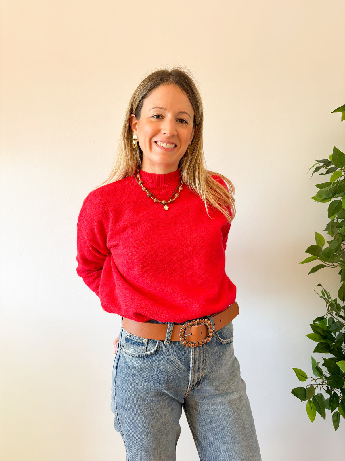 Collar Piedras Naturales Marrón con Detalles Dorados – Acero Inoxidable