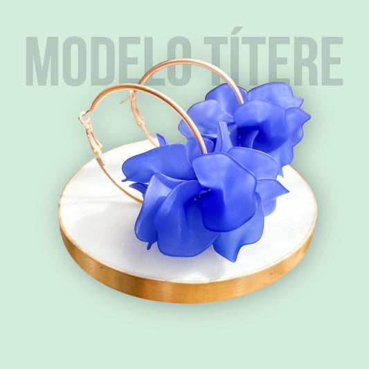 MODELO TÍTERE ARO AZUL KLEIN